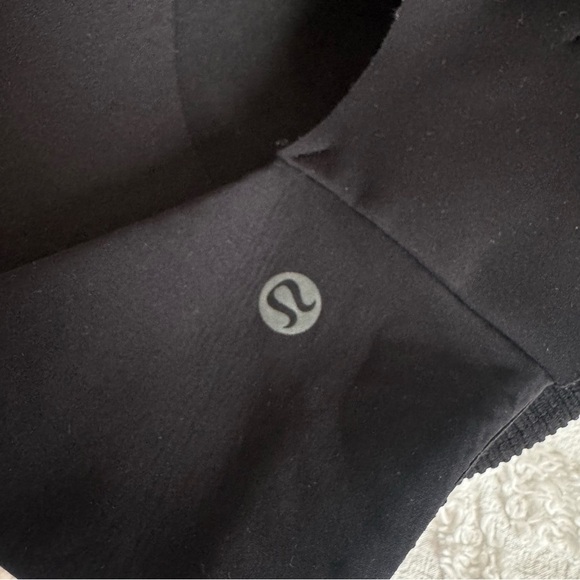 Lululemon AirSupport Bra in Black - Picture 5 of 7